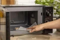 Kuchenka mikrofalowa Gorenje MO20CE1B5 700W 20L 5 poziomów Timer